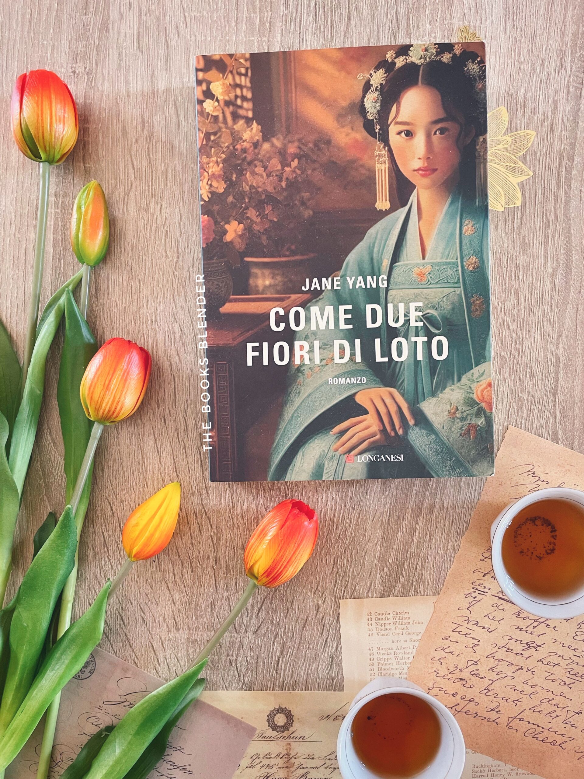 come due fiori di loto